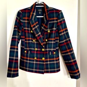 Women’s double breasted and lined blazer